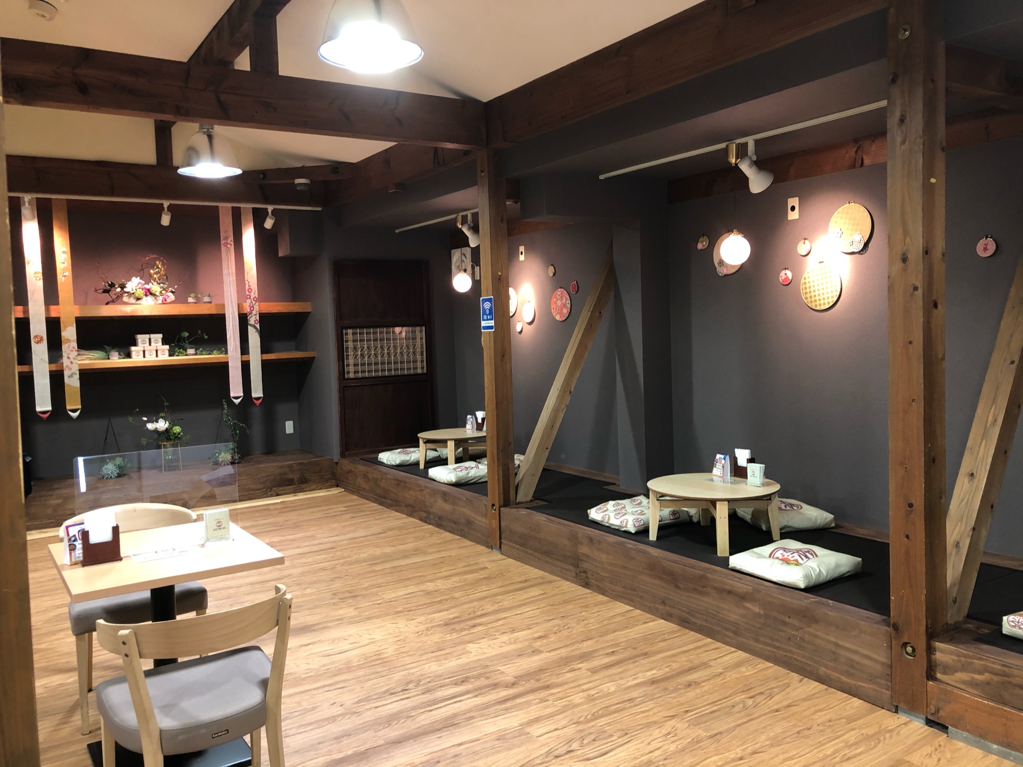 日本茶カフェ,OEM,店舗デザイン,店舗内装,オリジナル商品,和モダン